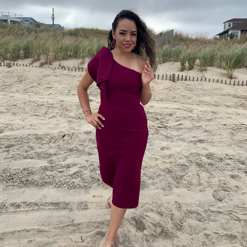 Meet your Posher, Adela